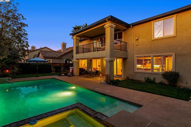 1517 Rampart Way, Brentwood CA: https://media.crmls.org/mediaz/cba054b8-902c-4e46-9c80-b442844f3895.jpg