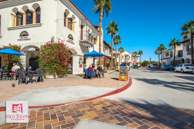 78270 Avenida Nuestra, La Quinta CA: https://media.crmls.org/mediaz/cba0df33-9a0f-4a83-9760-4d000381f1d5.jpg