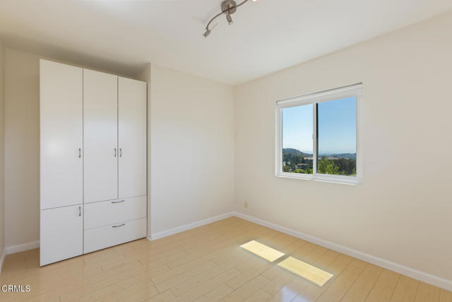 Detail Gallery Image 30 of 40 For 1932 Hilldale Dr, La Canada Flintridge,  CA 91011 - 4 Beds | 2/1 Baths