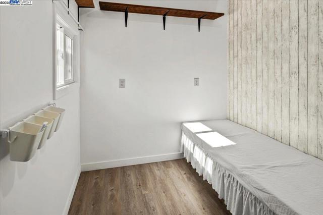 2019 E St, Hayward CA: https://media.crmls.org/mediaz/cba16766-c9b7-4bb4-91e0-3e47ed0eadf3.jpg