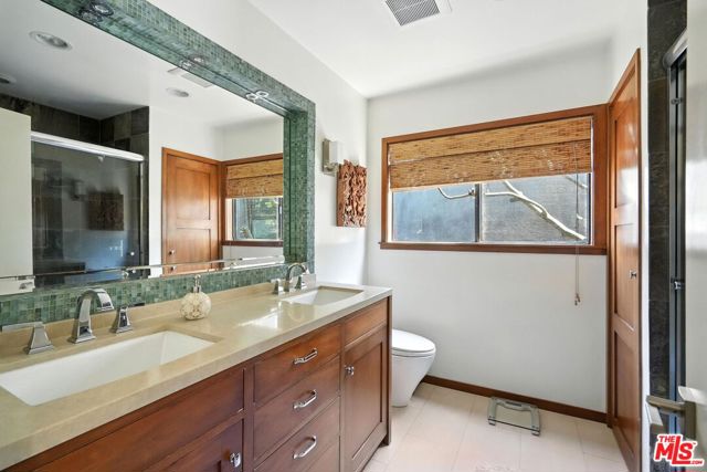 730 Basin Drive, Topanga CA: https://media.crmls.org/mediaz/cba173c3-abbe-4be4-b4f5-a5faa3c4480d.jpg