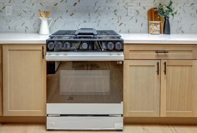 Detail Gallery Image 13 of 49 For 1251 1/2 2nd Ave, Chula Vista,  CA 91911 - 4 Beds | 3 Baths