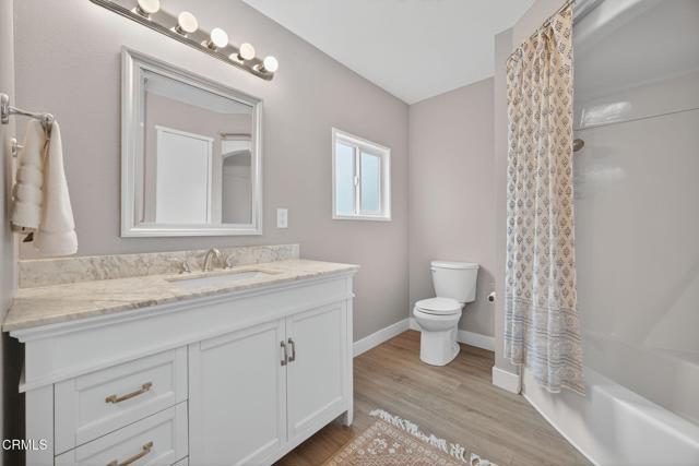 176 Chaucer Lane, Ventura CA: https://media.crmls.org/mediaz/cba1befb-45ce-4efb-93e1-b3eb60e67c7e.jpg