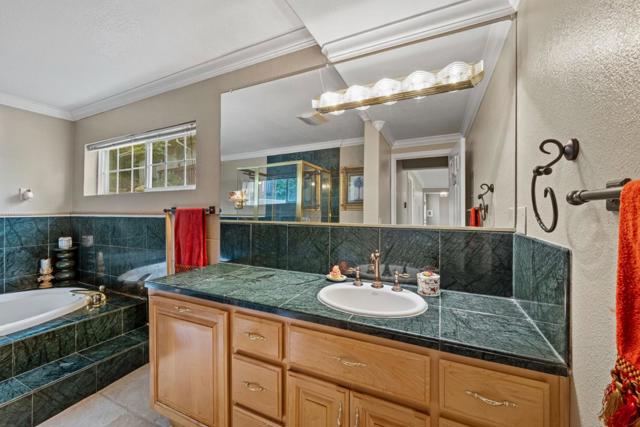 17480 Hoot Owl Way, Morgan Hill CA: https://media.crmls.org/mediaz/cba37b28-2d74-4aa7-867b-f6c8405060a8.jpg