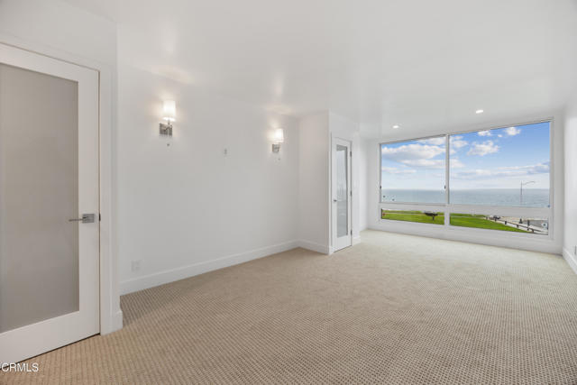 Detail Gallery Image 11 of 23 For 201 Calle Miramar #20,  Redondo Beach,  CA 90277 - 2 Beds | 2 Baths