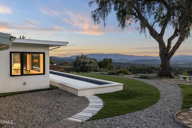 1417 Foothill Road, Ojai CA: https://media.crmls.org/mediaz/cba55277-313a-4395-87f7-0527b80293f1.jpg