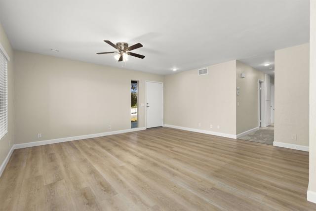 12194 Wilsey Way, Poway CA: https://media.crmls.org/mediaz/cba63055-f752-492c-8a8a-51ac214189db.jpg