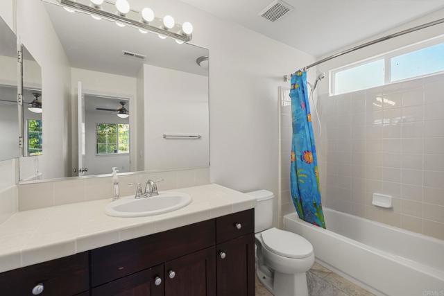 Detail Gallery Image 20 of 34 For 10353 Pinion, Escondido,  CA 92026 - 5 Beds | 4/1 Baths