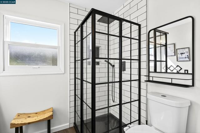 5774 Friar Ct, El Sobrante CA: https://media.crmls.org/mediaz/cba72c3f-7c8e-4963-be8d-ce9cb739848d.jpg