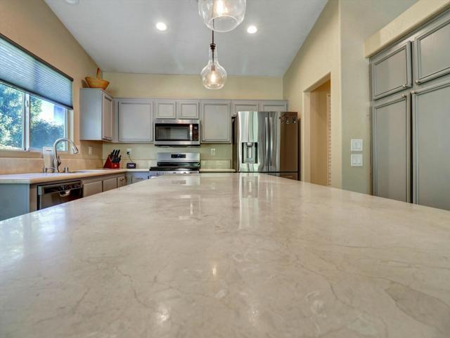 Image 29 of 30 For 69738 Kent Place