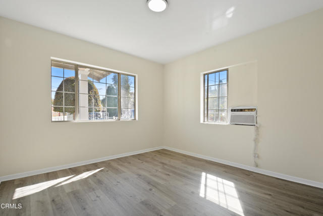 Detail Gallery Image 8 of 18 For 3981 Rogers St, Los Angeles,  CA 90063 - 2 Beds | 1 Baths