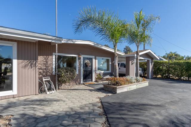 2405 Old Colony, Vista, California 92084, ,Residential Income,For Sale,Old Colony,NDP2407848