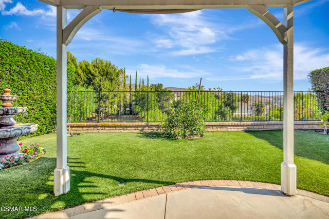 3044 Ferncrest Place, Thousand Oaks CA: https://media.crmls.org/mediaz/cba8d5e9-5132-4461-9622-3eb7936c8af5.jpg