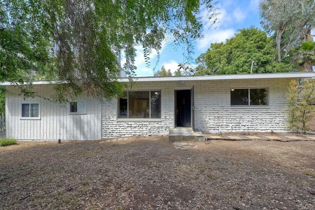 Detail Gallery Image 22 of 41 For 343 Hill Dr, Vista,  CA 92083 - 3 Beds | 2 Baths