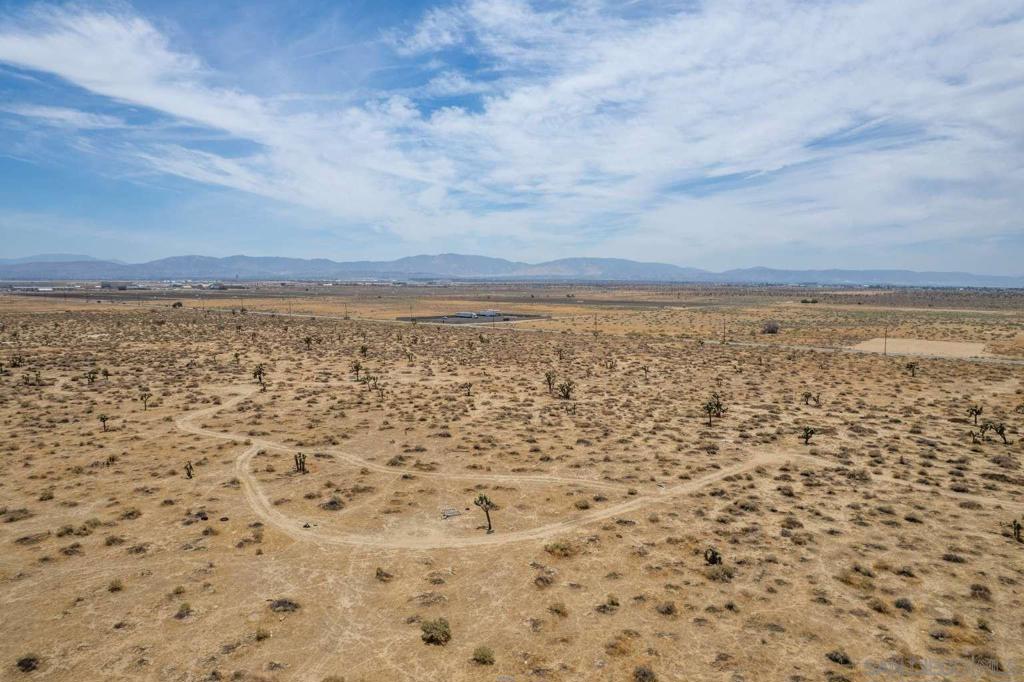 MLS #250036170SD image #10