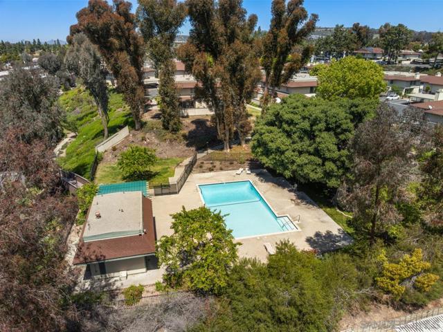 10155 Caminito Volar, San Diego CA: https://media.crmls.org/mediaz/cbaa2d40-d0b1-4a65-93c7-f170464def1e.jpg