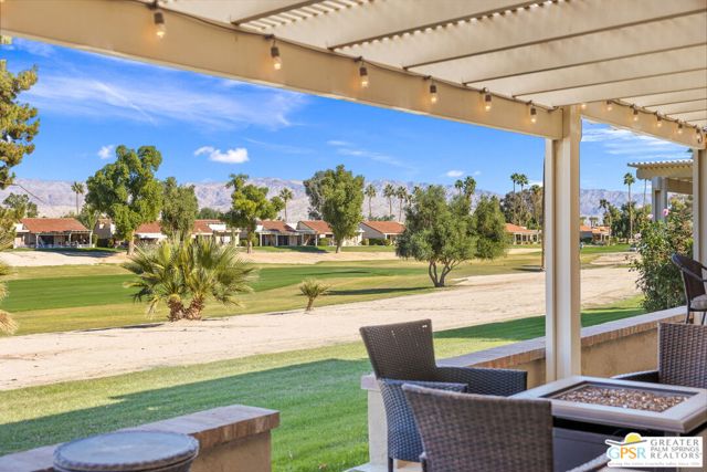 40165 Baltusrol Circle, Palm Desert CA: https://media.crmls.org/mediaz/cbaa91c1-20e4-4a58-b508-f2c8964eb4b1.jpg