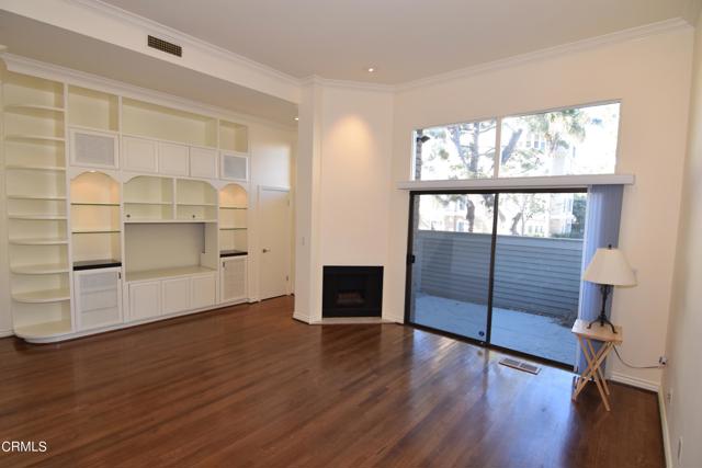 Detail Gallery Image 8 of 46 For 13340 Maxella Ave #3,  Marina Del Rey,  CA 90292 - 3 Beds | 2/1 Baths