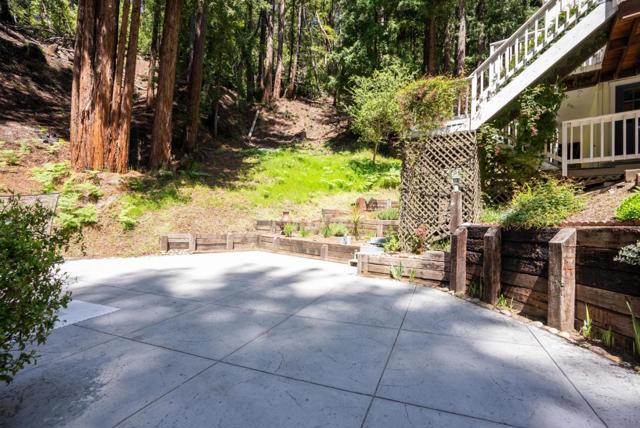 14566 Old Japanese Road, Los Gatos CA: https://media.crmls.org/mediaz/cbabcd32-0903-404e-ab1d-71ce01aa69fd.jpg