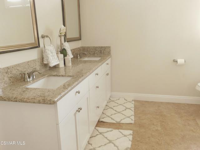 467 Sundance Street, Thousand Oaks CA: https://media.crmls.org/mediaz/cbabeab9-bf0c-4e97-b3a2-229eaeb86b81.jpg