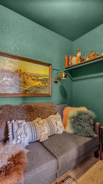 Image 22 of 41 For 76905 Scimitar Way