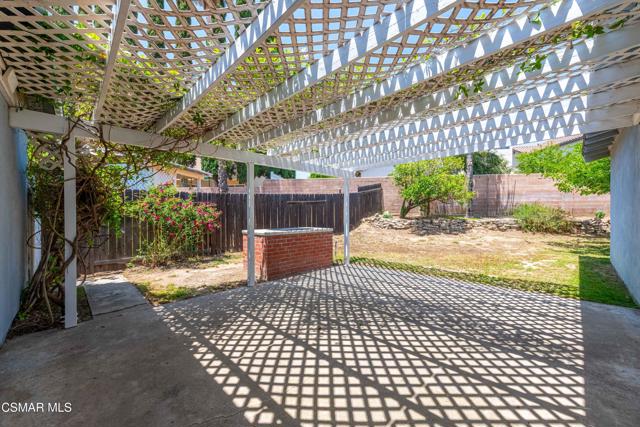 4894 Muirwood Court, Simi Valley CA: https://media.crmls.org/mediaz/cbac9123-6d56-417f-92bb-57364f922c22.jpg