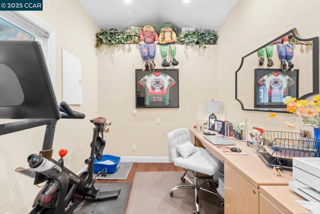 3121 Del Oceano Dr, Lafayette CA: https://media.crmls.org/mediaz/cbad9c5b-23eb-4786-8b03-090992e7cd37.jpg