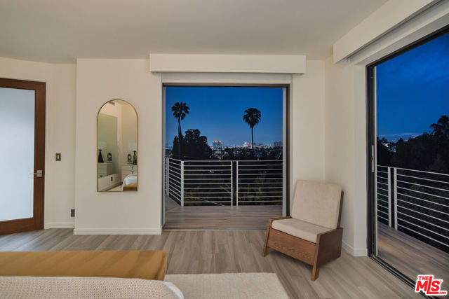 5751 Valley Oak Drive, Los Angeles CA: https://media.crmls.org/mediaz/cbadf280-05d7-4096-b112-29f235743c0d.jpg