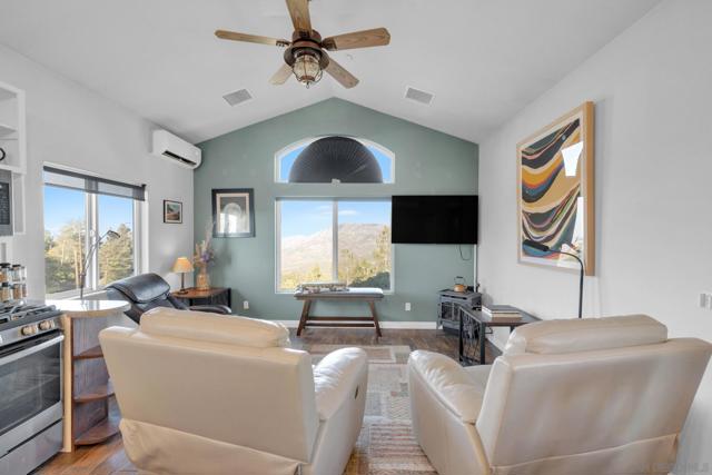 555 Manzanita Dr, Julian CA: https://media.crmls.org/mediaz/cbaf6306-fd89-4588-a9f0-95027740906d.jpg