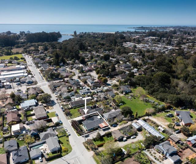 1315 El Dorado Avenue, Santa Cruz CA: https://media.crmls.org/mediaz/cbaf64fd-b673-4aa0-9533-ae185c81102f.jpg