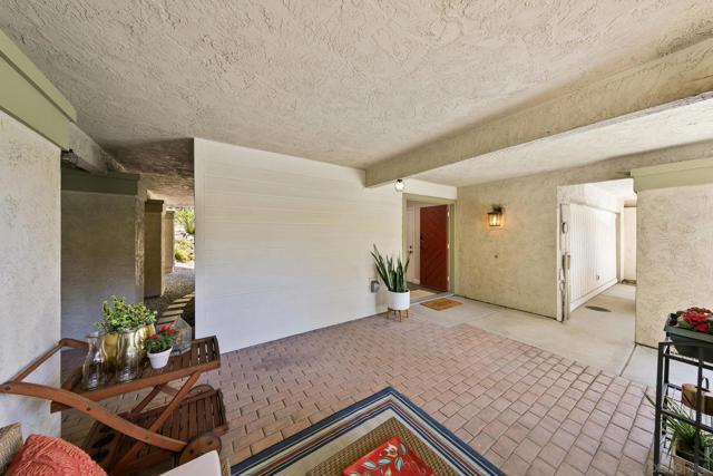 4366 Caminito Pintoresco, San Diego CA: https://media.crmls.org/mediaz/cbafa76a-3f28-4920-b982-c55b2ebbb48b.jpg