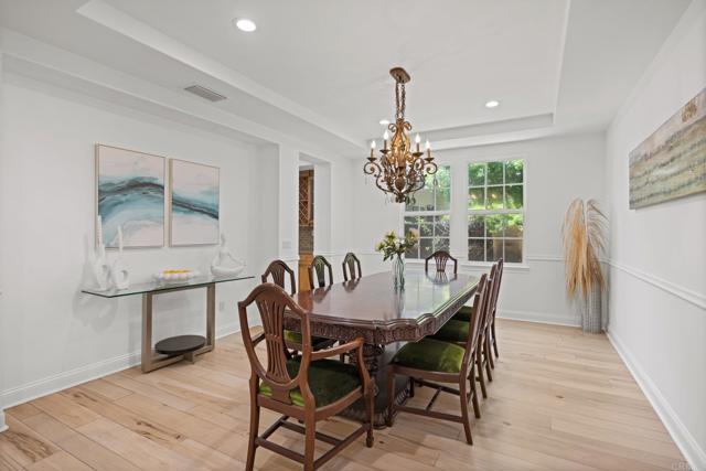 3219 Corte Paloma, Carlsbad CA: https://media.crmls.org/mediaz/cbafb807-3cc4-4ba8-b17f-1edf5ab304a8.jpg