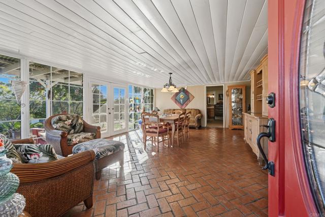 Detail Gallery Image 15 of 46 For 145 Barhaven Ln, Fallbrook,  CA 92028 - 3 Beds | 2 Baths