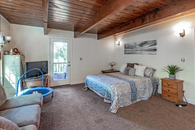 18109 La Verne Drive, Los Gatos CA: https://media.crmls.org/mediaz/cbb160f9-0811-4843-aab5-872fe1bb3791.jpg