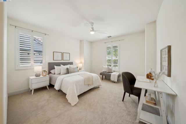 2307 Vineyard Heights Ln, Pleasanton CA: https://media.crmls.org/mediaz/cbb1fb6c-3dfb-4a6a-a099-03f76f7d2e42.jpg