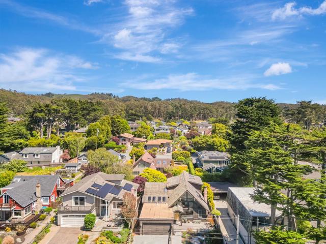 1025 Tamarind Street, Montara CA: https://media.crmls.org/mediaz/cbb22cc4-cff6-42fe-a324-d59368df443d.jpg