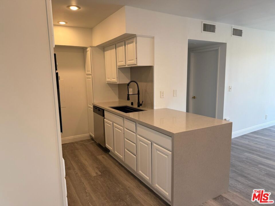 MLS #25614075 image #15