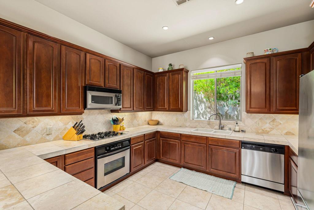 MLS #219131595DA image #24