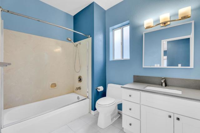 819 15th Street, Oakland CA: https://media.crmls.org/mediaz/cbb42f99-f4b5-4567-b3b5-ff58f5ae4037.jpg