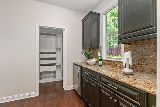 3507 FOUR PEAKS, Carlsbad CA: https://media.crmls.org/mediaz/cbb43bbe-c531-4799-9b68-bb105e47e276.jpg