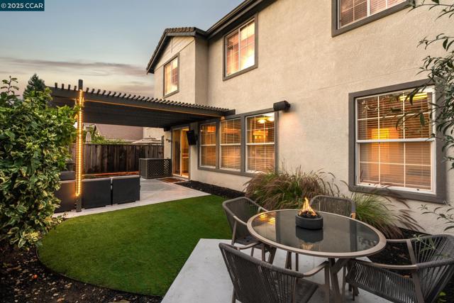 84 Plumeria Ct, Danville CA: https://media.crmls.org/mediaz/cbb46800-6fee-40b7-b6ba-3562c173a4d0.jpg