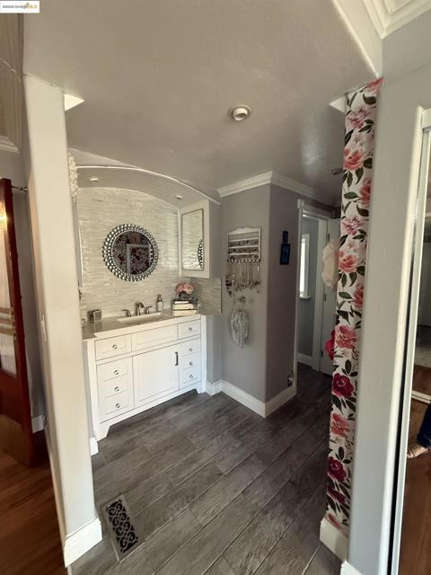 2821 Ponderosa Drive, Concord CA: https://media.crmls.org/mediaz/cbb49884-f953-42ce-af87-426fecfec2c8.jpg