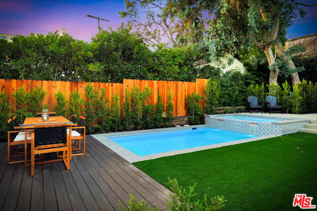 8617 Rugby Drive, West Hollywood CA: https://media.crmls.org/mediaz/cbb55550-e2a2-48e9-80d8-2d9000cf3976.jpg