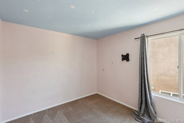 25 Villa Roma, Lake Elsinore CA: https://media.crmls.org/mediaz/cbb59185-56dd-4ff1-b0ad-eb9e45cc0f69.jpg