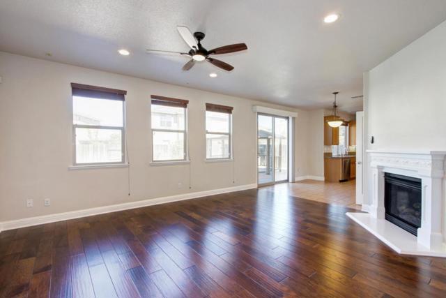 9987 Spring View Way, Elk Grove CA: https://media.crmls.org/mediaz/cbb714d3-86a3-4d15-98b7-2e59deb554c8.jpg