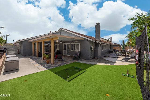 2452 N Teakwood Avenue, Rialto CA: https://media.crmls.org/mediaz/cbb715fc-f29e-4bba-819f-6217b97ede85.jpg