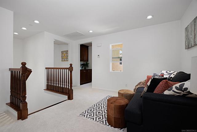10545 Richard Rd, San Diego CA: https://media.crmls.org/mediaz/cbb7c368-d0ba-4525-96e1-cfba0ba9384d.jpg