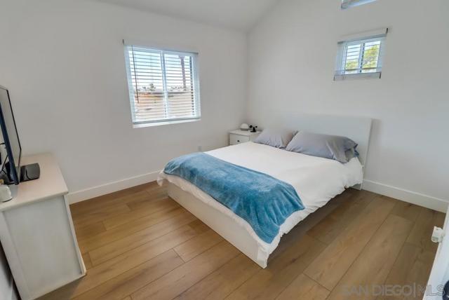 4053 55 Jewell St, San Diego CA: https://media.crmls.org/mediaz/cbb95b74-d02b-4de3-b4b7-1bd41106c321.jpg