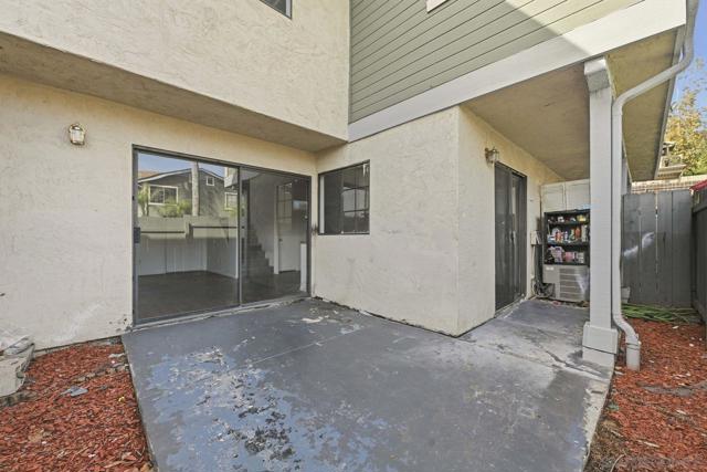 1225 N Broadway, Escondido CA: https://media.crmls.org/mediaz/cbba46c7-b9f4-4b3b-92a0-5d5c363082c9.jpg
