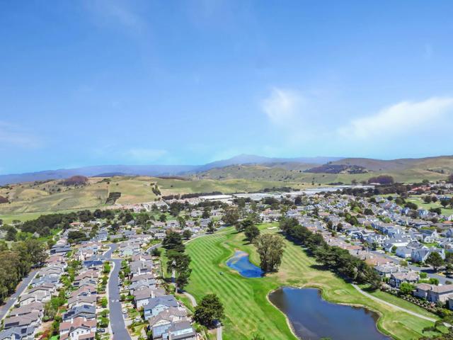 121 Carnoustie Drive, Half Moon Bay CA: https://media.crmls.org/mediaz/cbbac95b-d5db-4fd2-b6e9-0f30ca4247bb.jpg